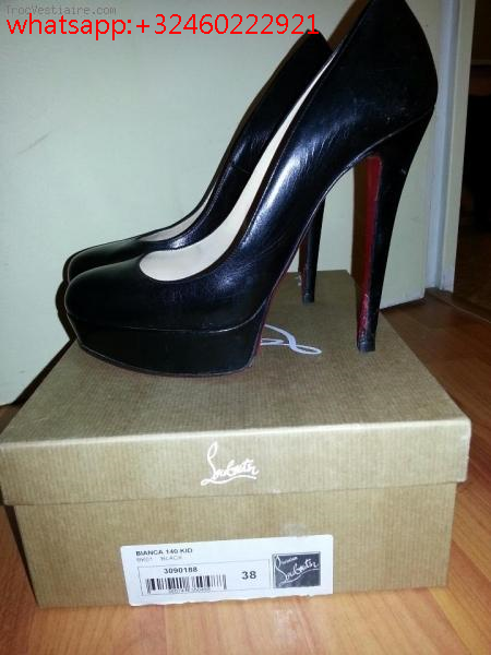 Soldes > chaussures louboutin occasion > en stock